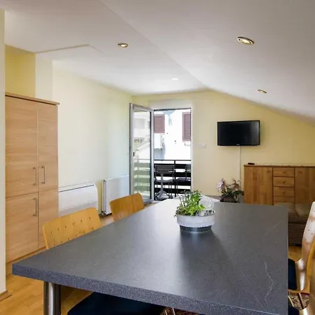 Apartment Nada 5 *
