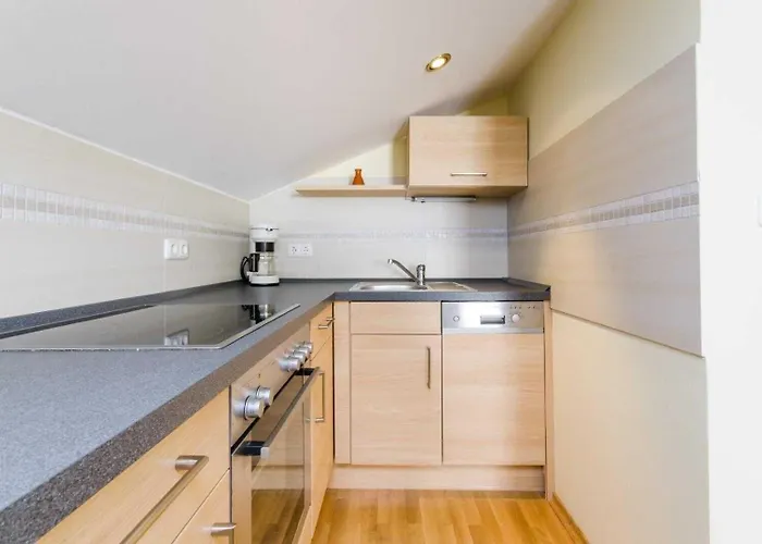 Apartament Nada 5 *
